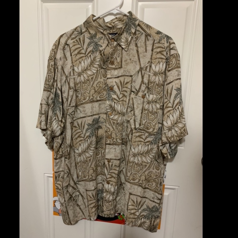 Puritan Hawaiian Button-up Shirt Size Medium